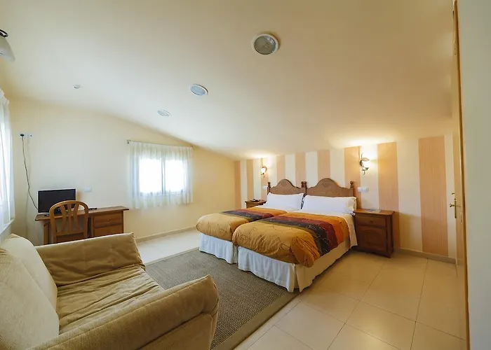 康苏尔塔伊萨尔乡村酒店 3*